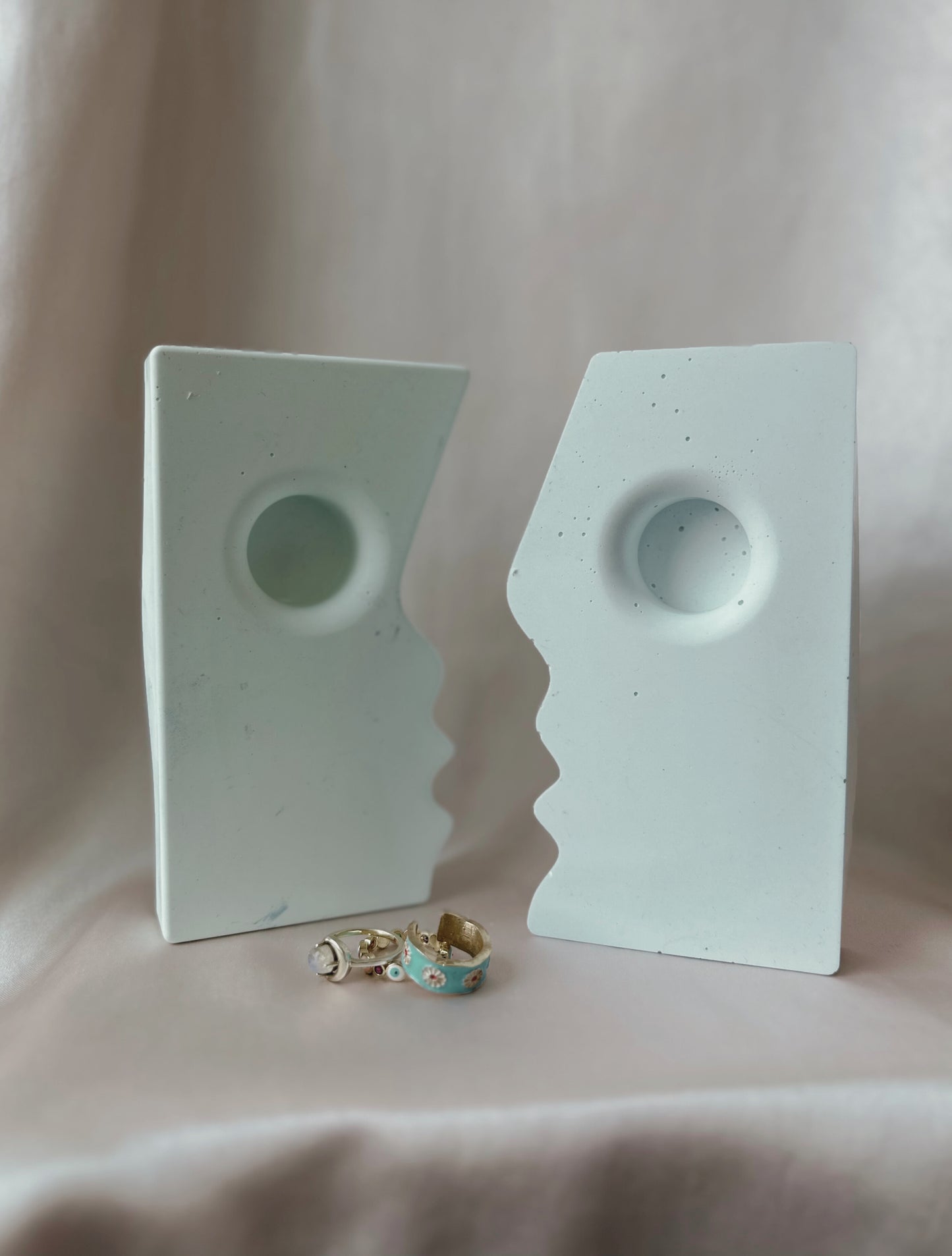 face to face – the artful duo